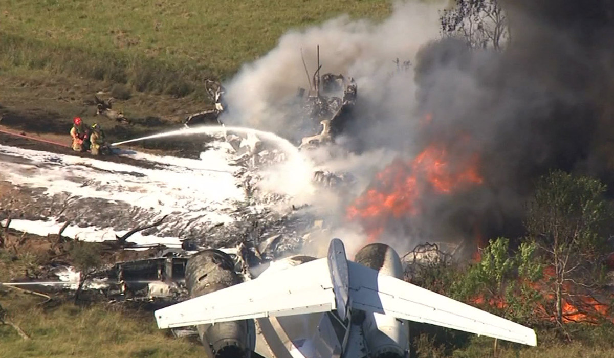 All 21 on board scramble to safety after Texas plane crash